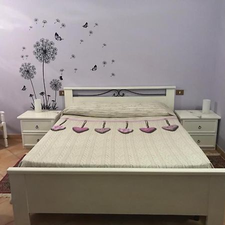 Il Casale Di Lavinia Bed & Breakfast Fabro Dış mekan fotoğraf
